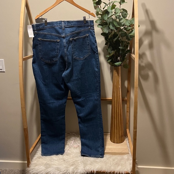 NWT Abercrombie & Fitch Curve Love 90’s Straight Jeans - Picture 4 of 4